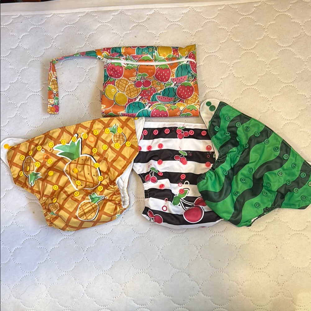 Yellow And Black Diaper Covers Accessories Set